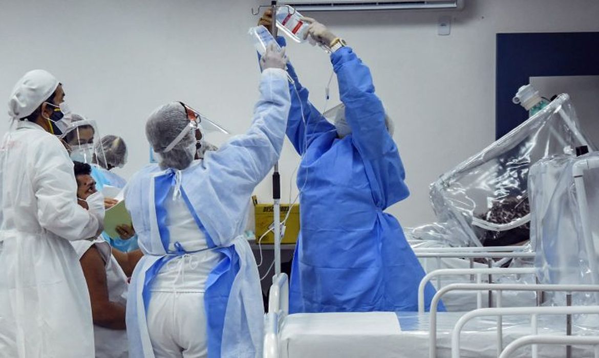 Cursos de enfermagem terão novas diretrizes com 5 anos e 4 mil horas