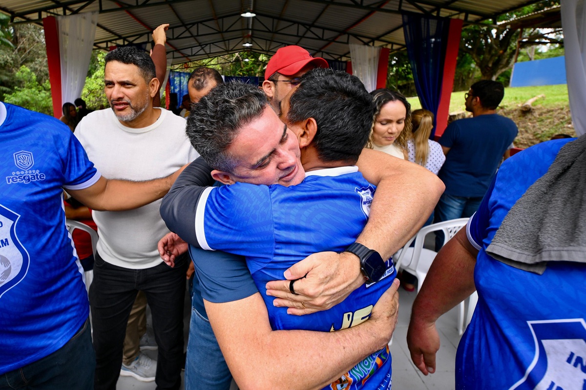 David Almeida participa da inauguração de centro de recuperação em Manaus
