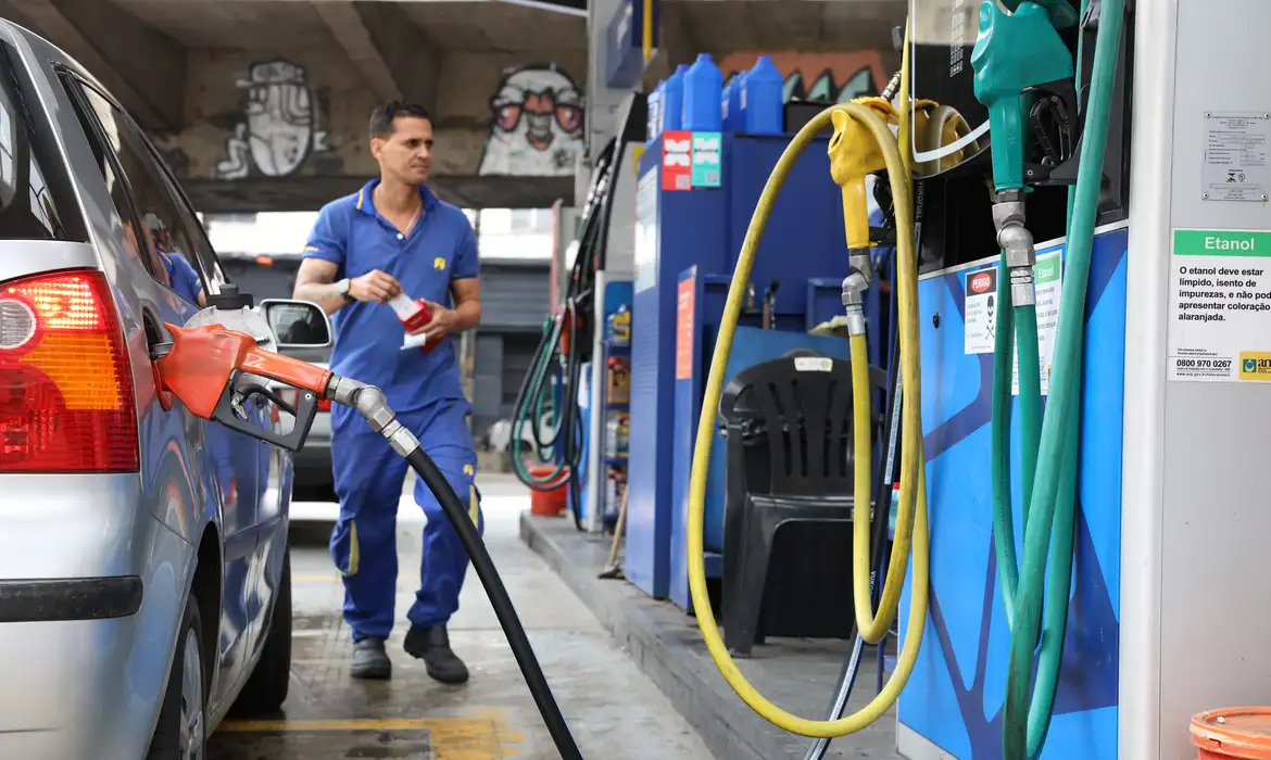 Governo cria apoio ao combustível