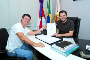 Manaus nomeia 48 médicos para reforçar atendimento na saúde
