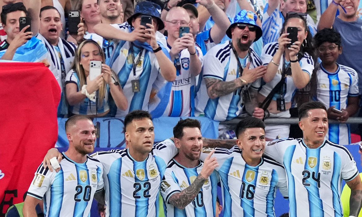Jogo pode decidir grupo hoje