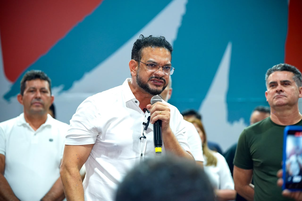 Educação e investimento ganham protagonismo em lançamento político