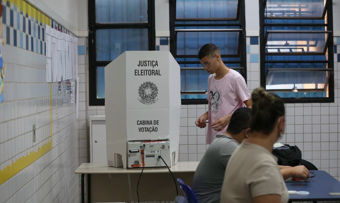 Análise do código-fonte reforça transparência eleitoral