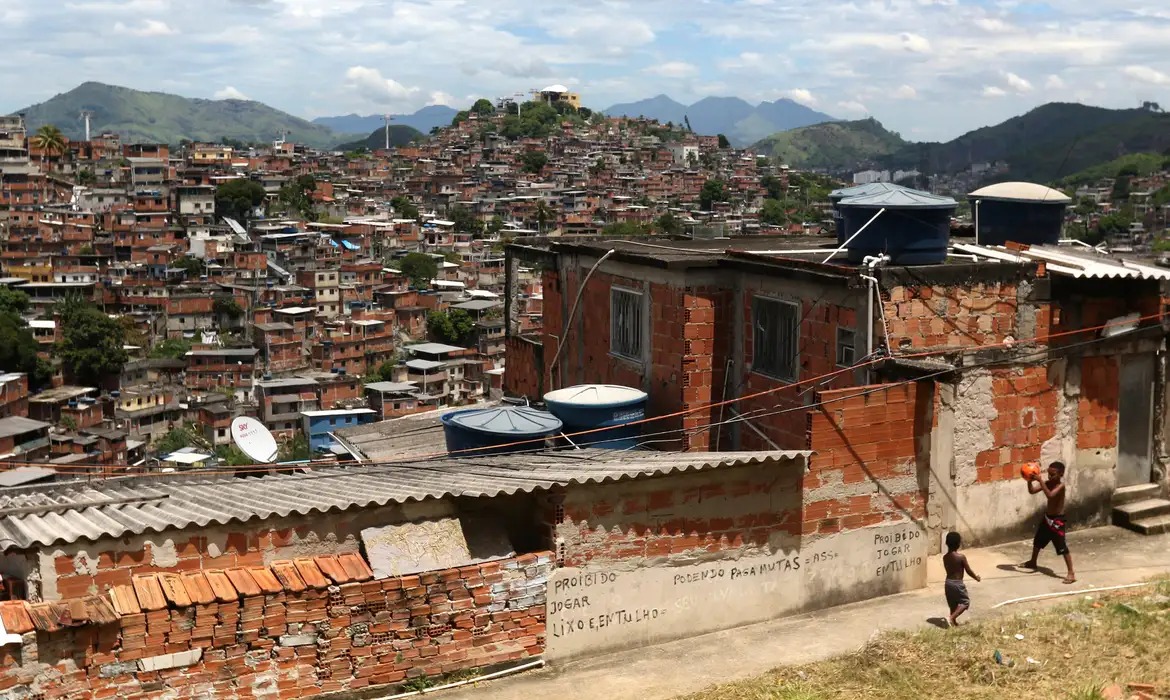 Mobilidade social: só 1,28% dos mais pobres chegam ao topo da renda