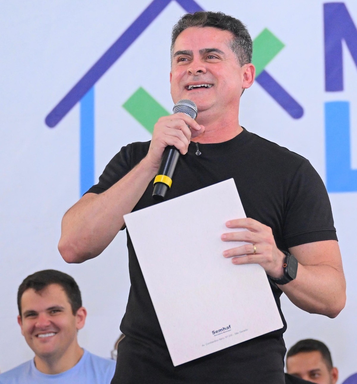 David Almeida amplia debate sobre gestão e investimentos públicos no Amazonas