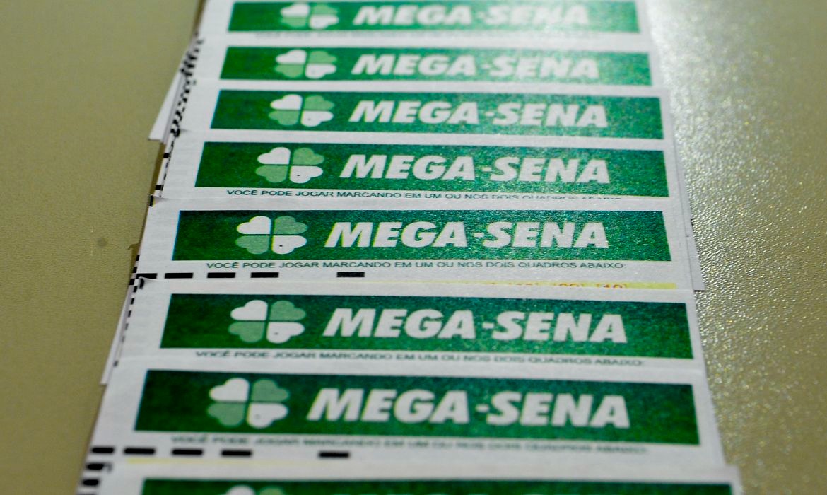 Entenda como funciona a premiação da Mega-Sena