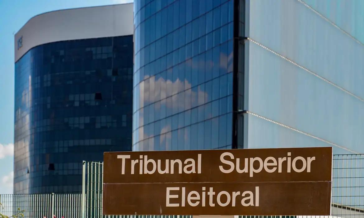 TSE fortalece programa contra desinformação digital