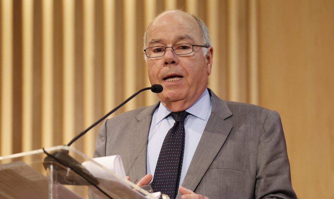Brasil diz que EUA têm superávit no comércio bilateral