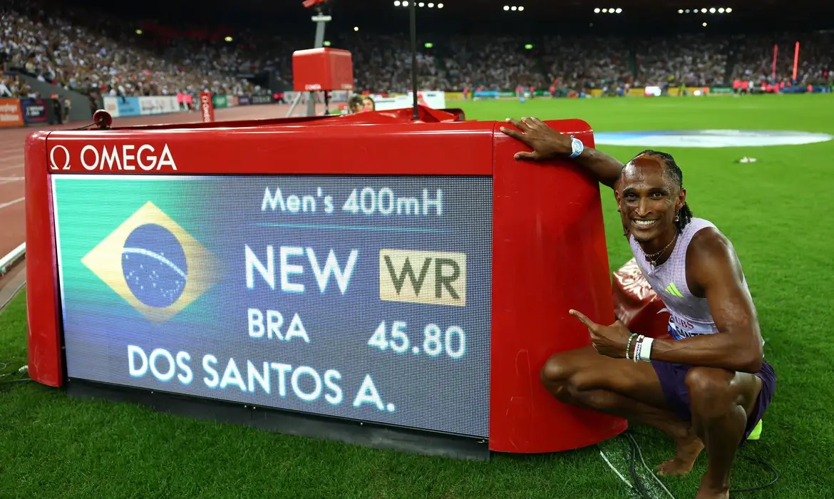 Piu estabelece recorde mundial nos 400m com barreiras