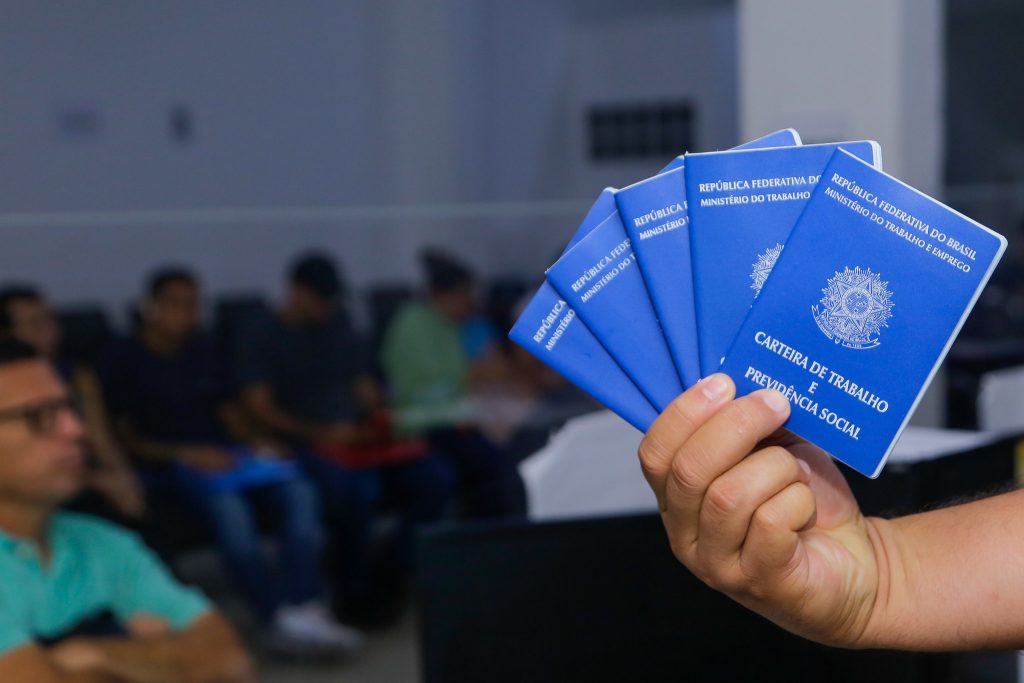 Vagas para pedreiros e serventes em Manaus
