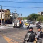 Rua São Francisco Xavier é bloqueada após protesto