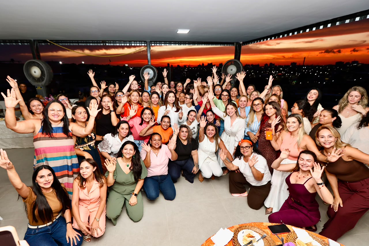 Shádia cita mulheres na gestão de David Almeida