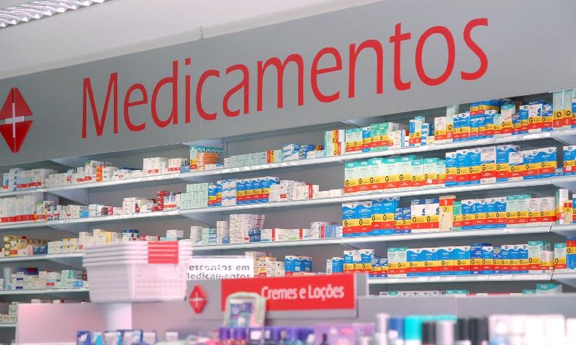 Grupo avaliará novos serviços do Farmácia Popular
