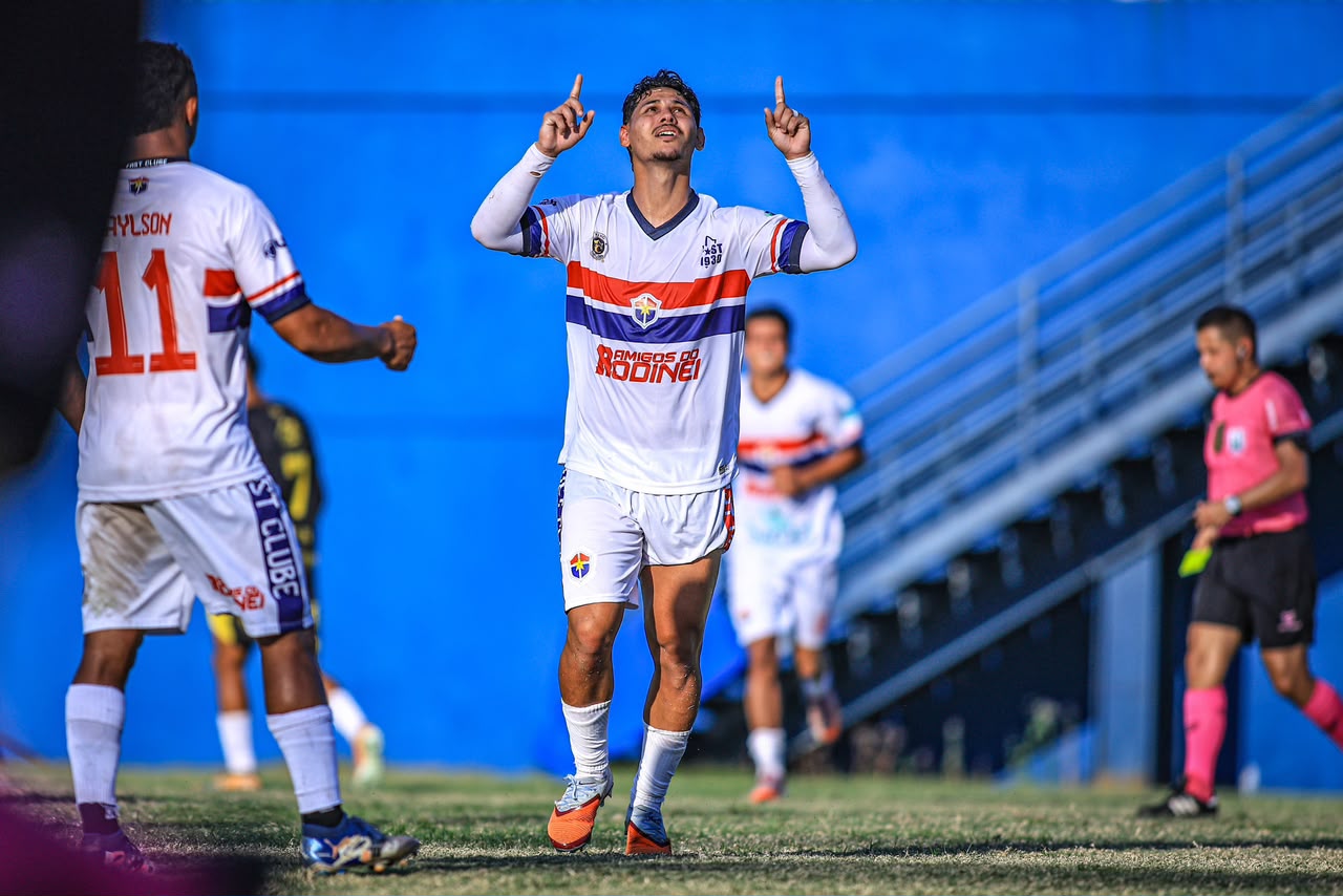 Léo Salgado retorna e marca pelo Fast Clube