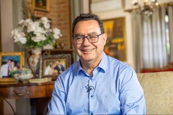 Augusto Cury estreia nas urnas pelo Avante