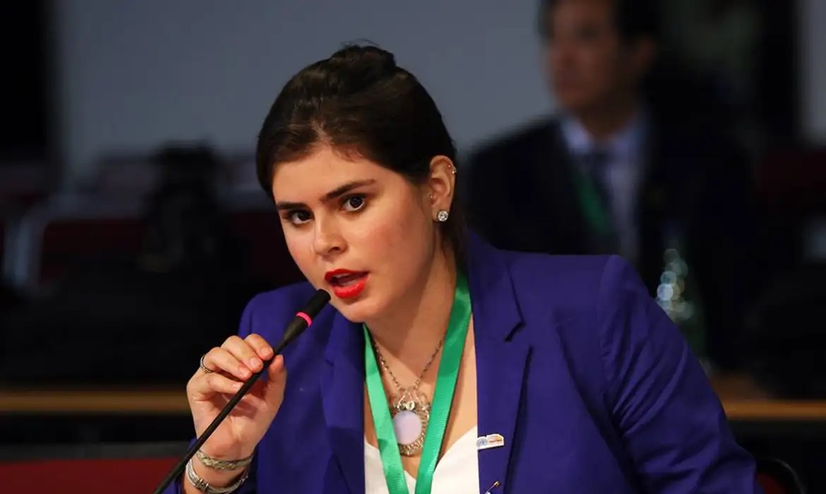 Brasileira defende jovens nas decisões ambientais