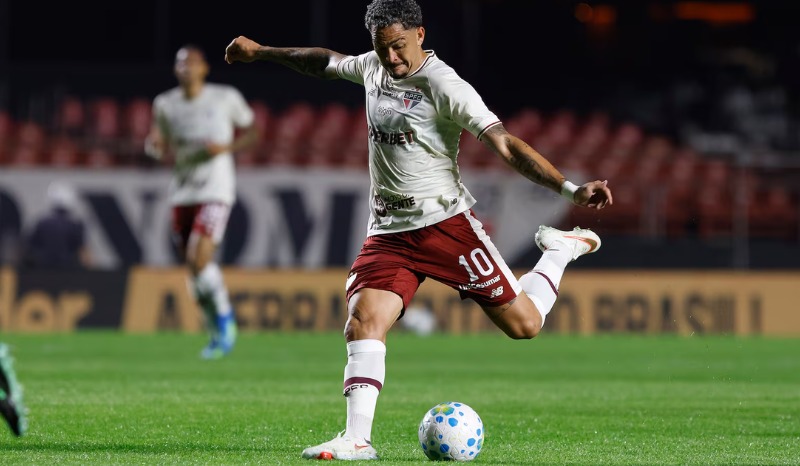 Bobadilla desfalca São Paulo contra o Bolívar
