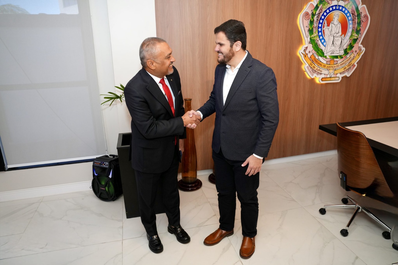 Prefeitura de Manaus destaca ações de infraestrutura ao TJ-AM
