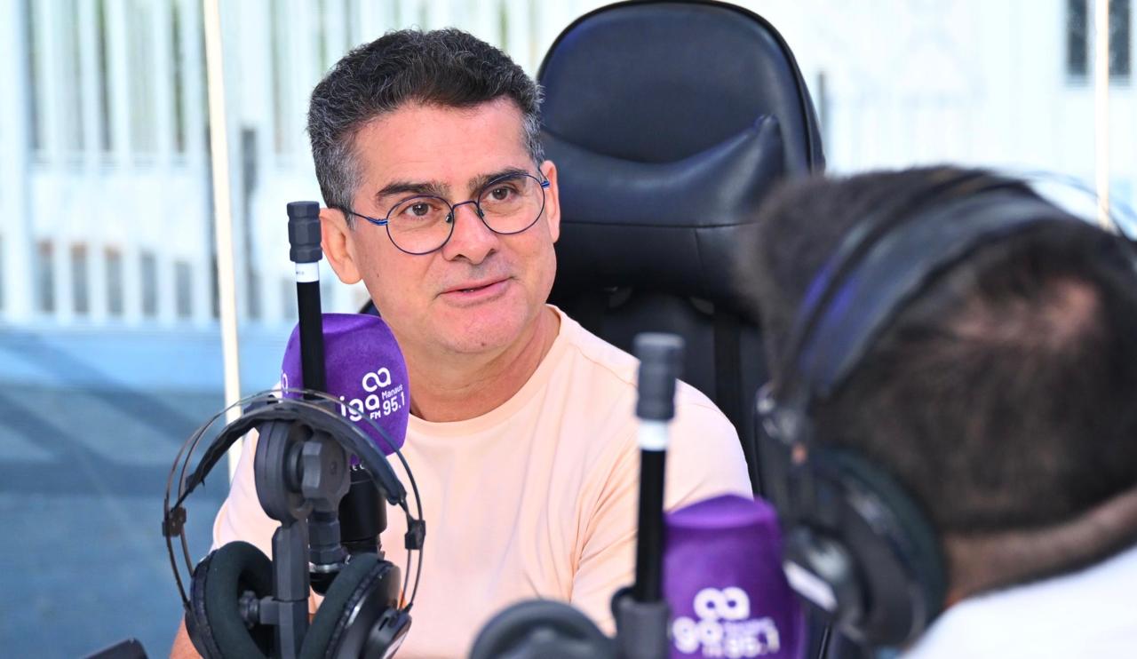 David Almeida associa Auxílio de R$ 300 ao fortalecimento do comércio