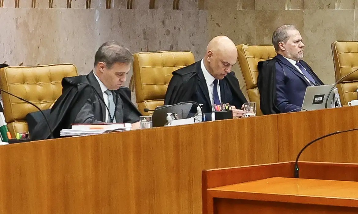 Mendonça acusa Moraes de abuso em investigação no Supremo
