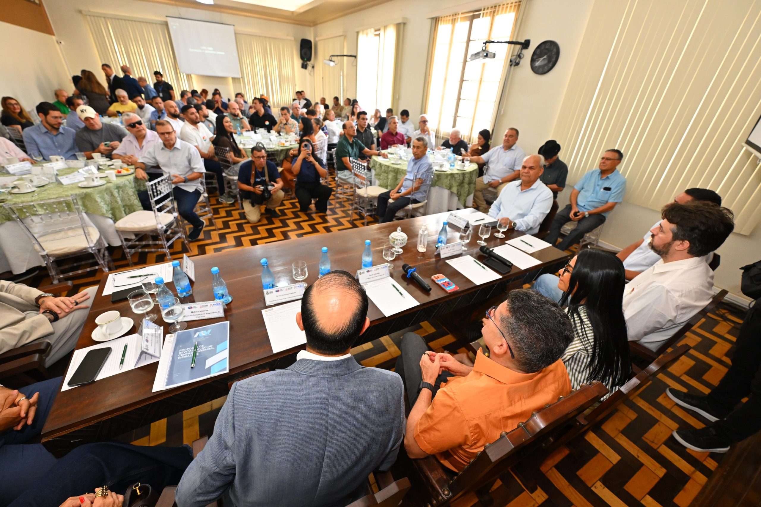 David apresenta plano para movimentar Centro de Manaus 24 horas