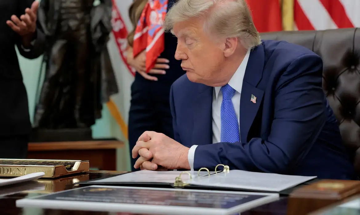 Trump anuncia “dividendo” de US$ 5 mil condicionado a vitória republicana