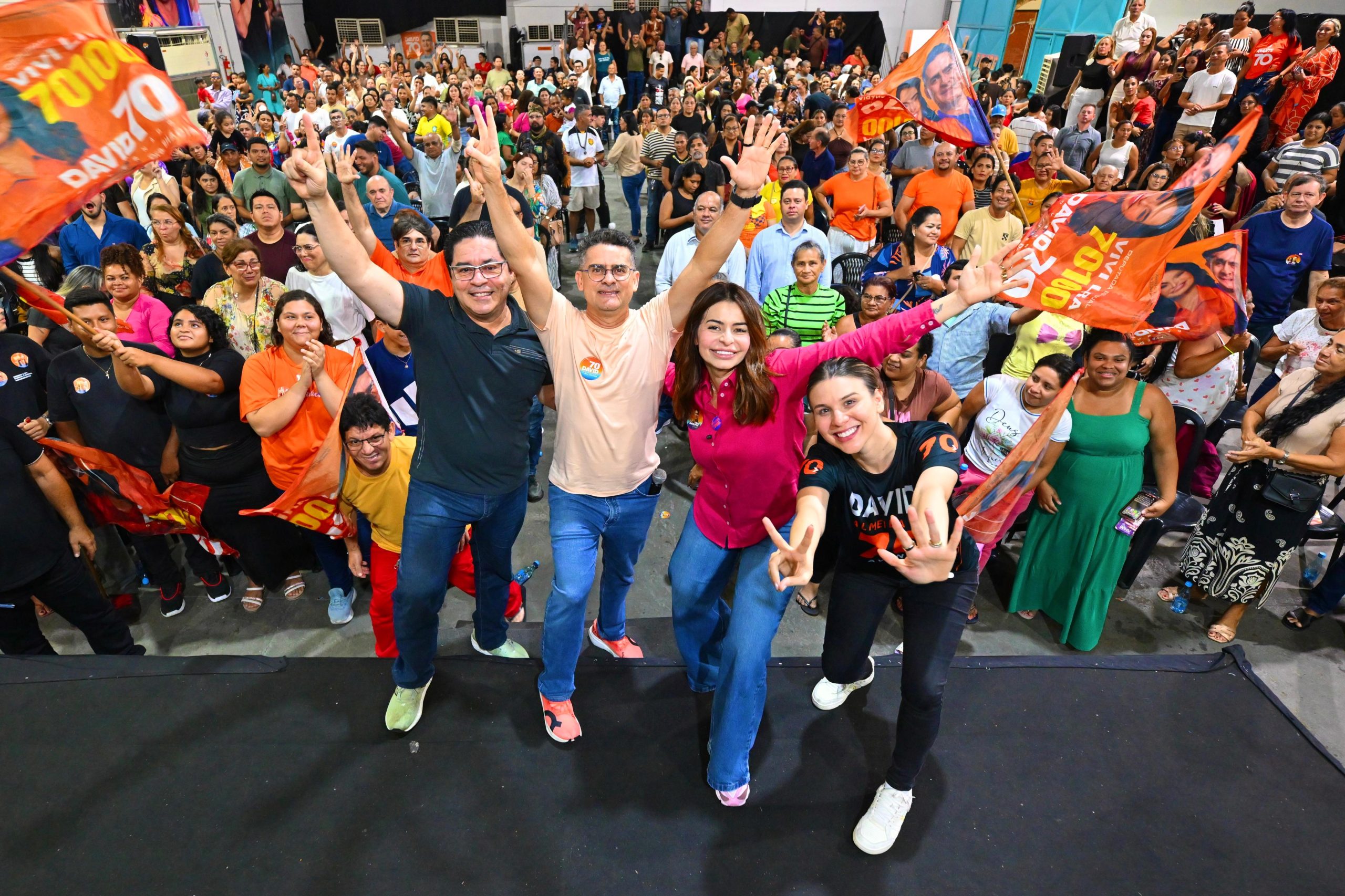 David Almeida defende política social com comida na mesa e autonomia econômica
